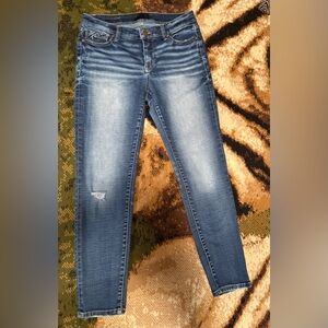 Buckle Black Size 27 Ankle Skinny Jeans – Medium Wash Distressed